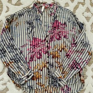 Pilcro from Anthropologie Blouse Size Medium